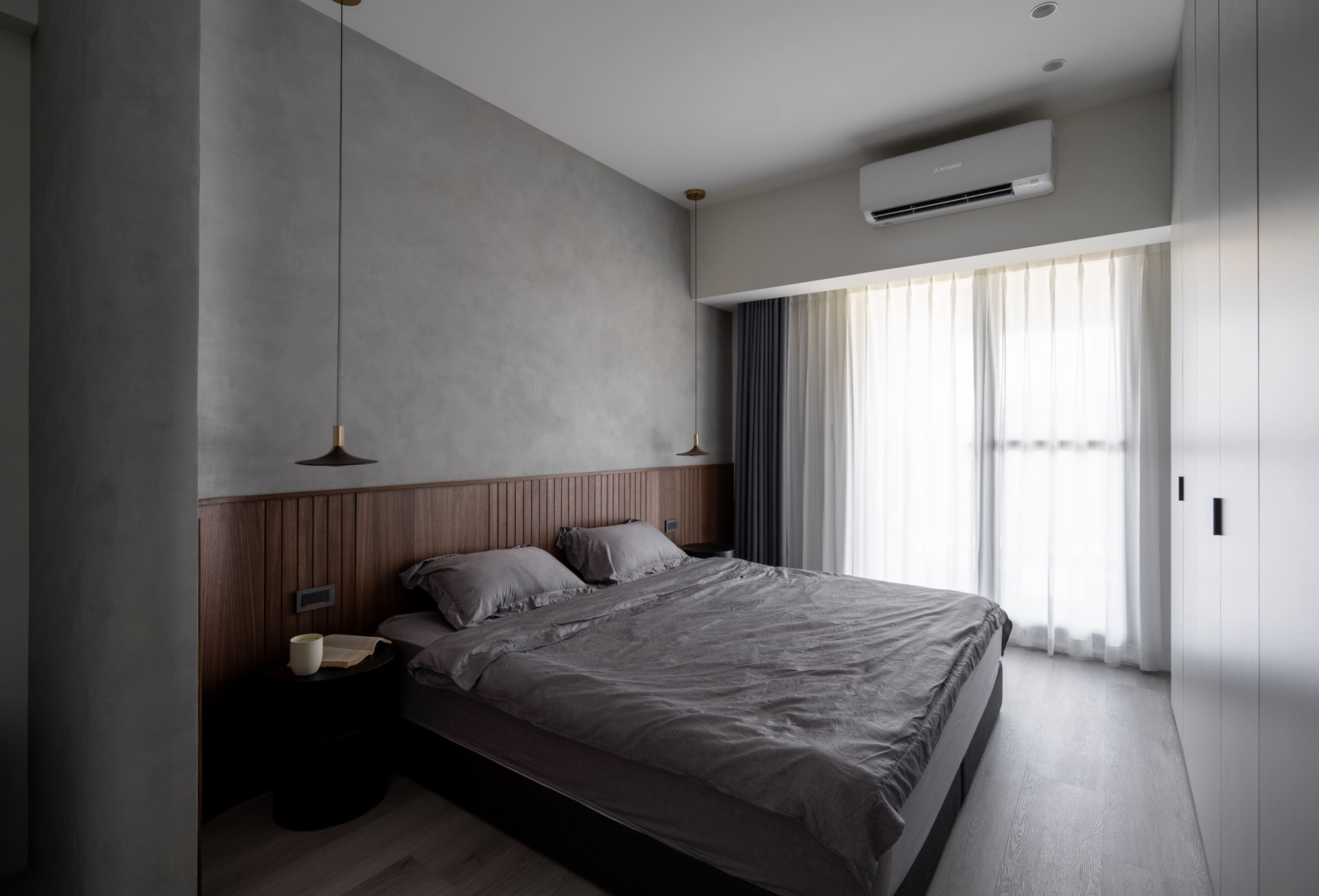 001 Residence H — 07